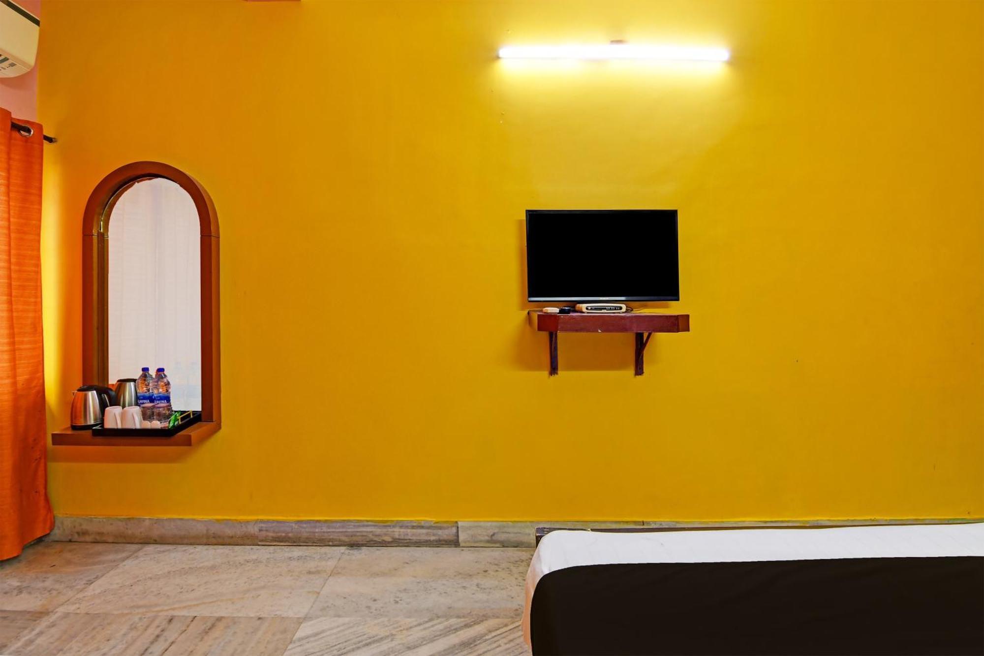 Hotel O Red Rose Near Noapara Metro Station Kalkutta Kültér fotó